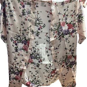 🌟NWOT! Floral Satin Kimono Robe